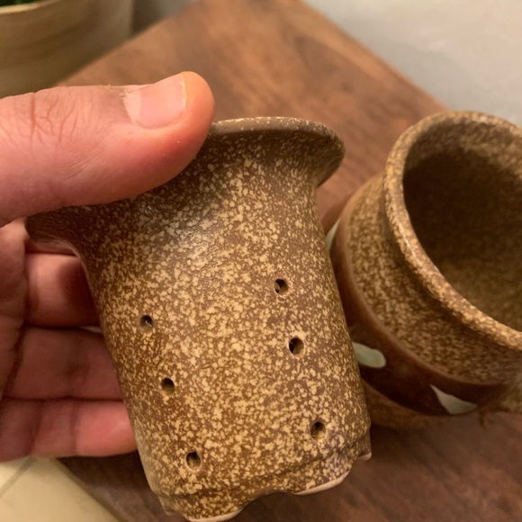 Stoneware Tea Mug with Filter and Lid - Picture 11 of 16